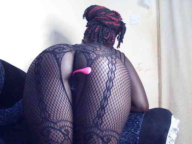 DivineAssGoddess webcam