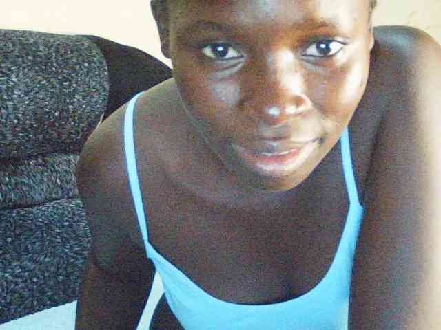 DivineAssGoddess webcam