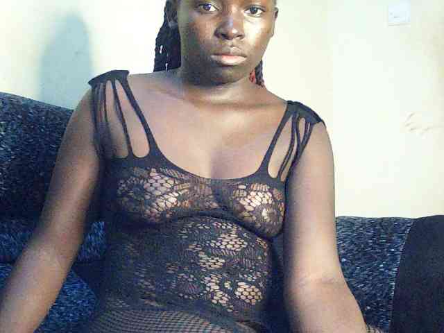 DivineAssGoddess webcam