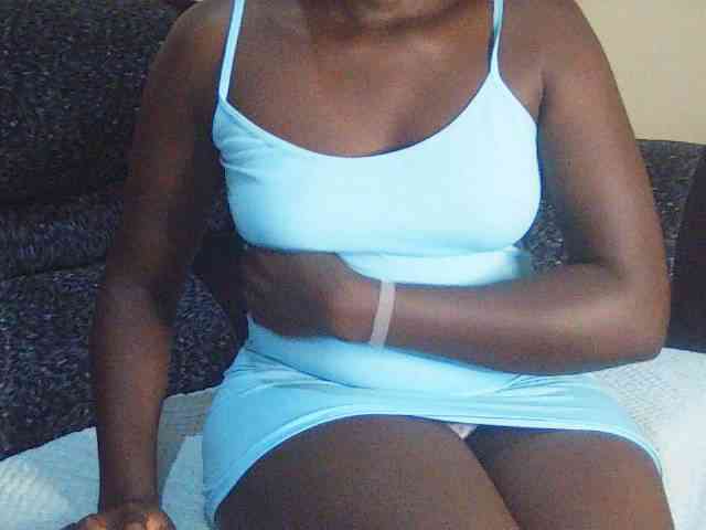 DivineAssGoddess webcam