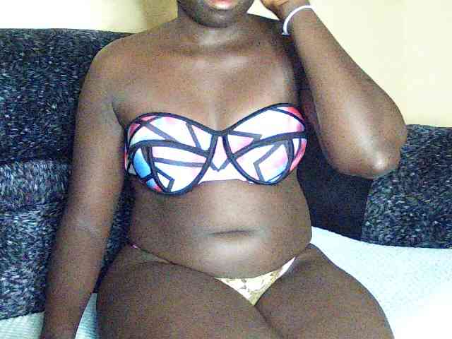 DivineAssGoddess webcam