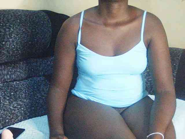 DivineAssGoddess webcam