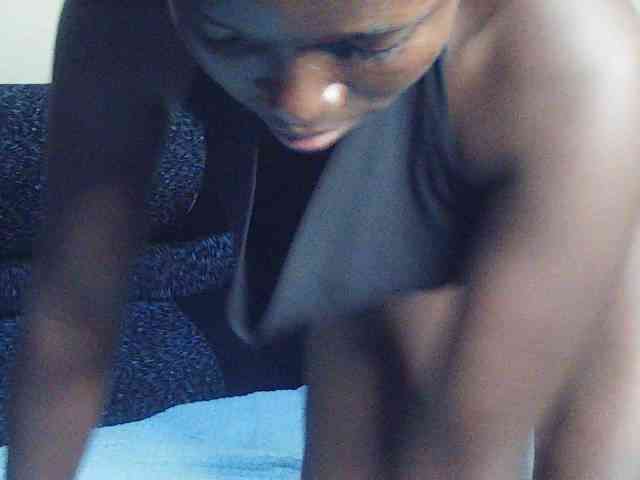 DivineAssGoddess webcam