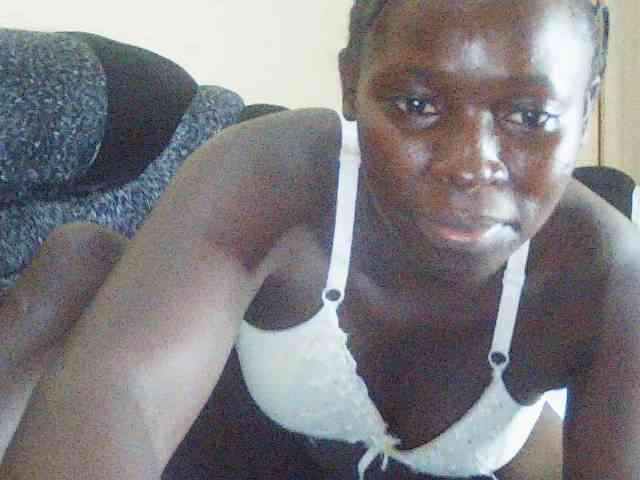 DivineAssGoddess webcam