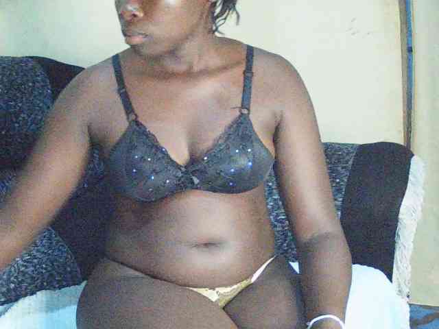 DivineAssGoddess webcam