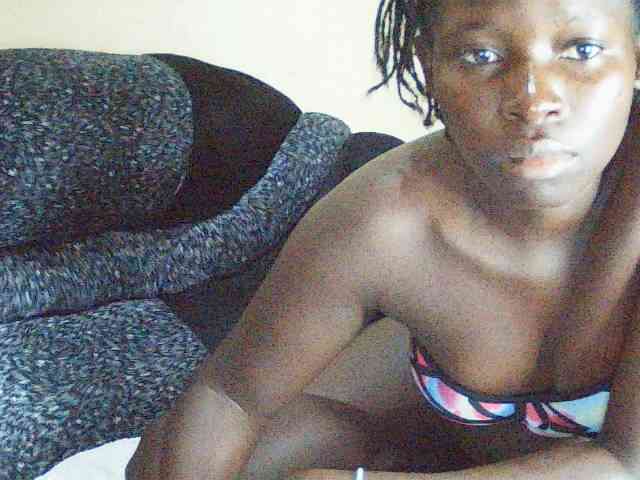 DivineAssGoddess webcam