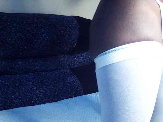 DivineAssGoddess webcam