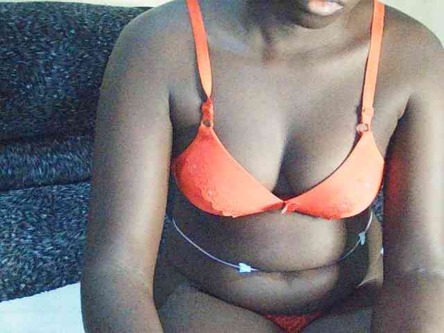 DivineAssGoddess webcam