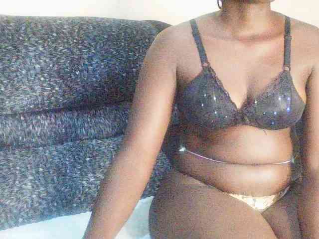 DivineAssGoddess webcam