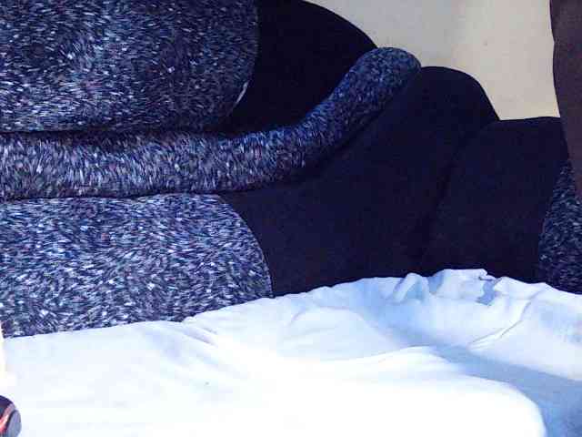 DivineAssGoddess webcam