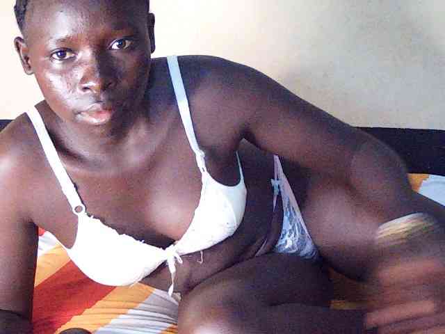 DivineAssGoddess webcam