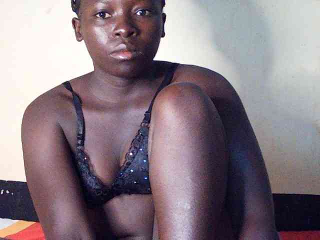 DivineAssGoddess webcam