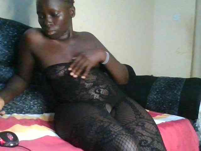 DivineAssGoddess webcam