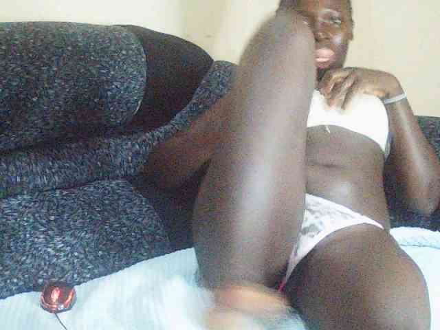 DivineAssGoddess webcam