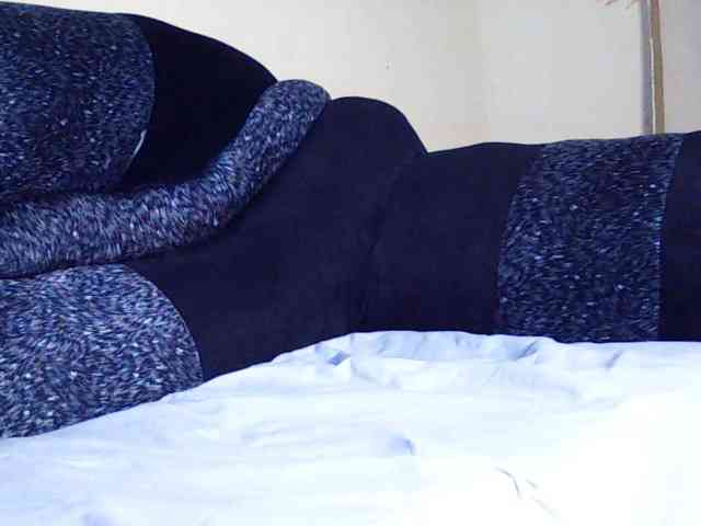 DivineAssGoddess webcam