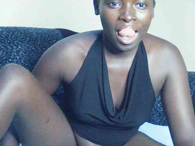 DivineAssGoddess webcam