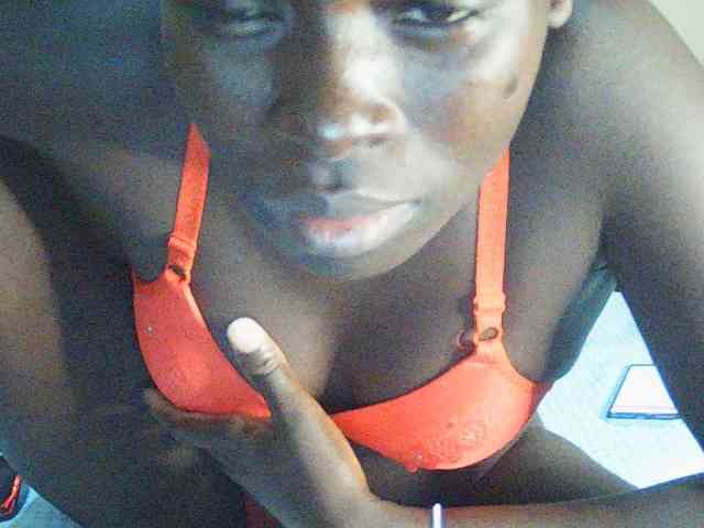 DivineAssGoddess webcam