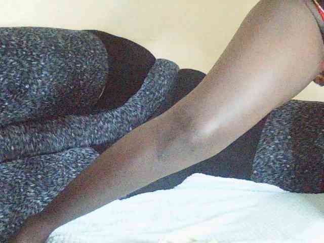 DivineAssGoddess webcam