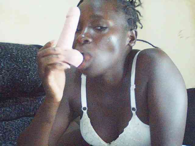 DivineAssGoddess webcam