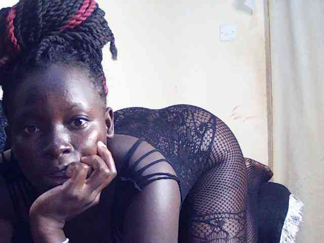 DivineAssGoddess webcam