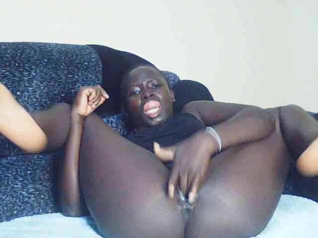 DivineAssGoddess webcam