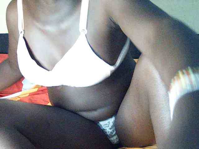 DivineAssGoddess webcam