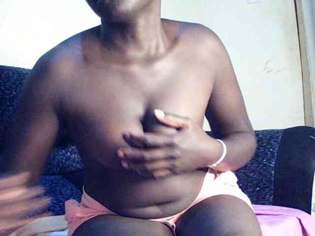 DivineAssGoddess webcam