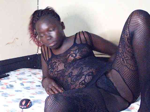 DivineAssGoddess webcam