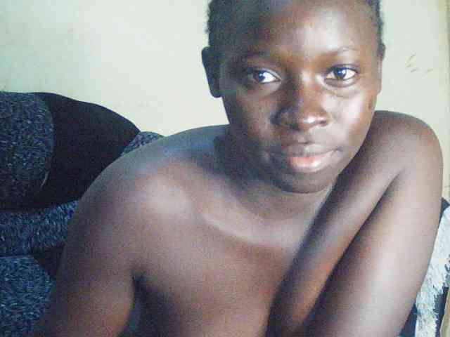 DivineAssGoddess webcam