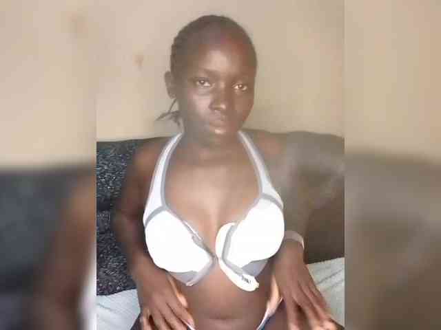 DivineAssGoddess webcam