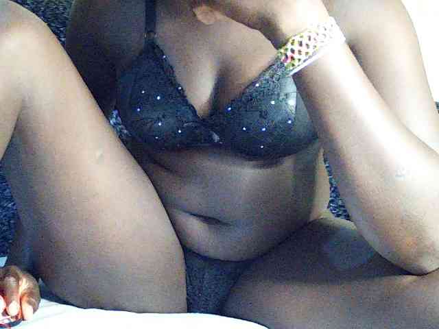 DivineAssGoddess webcam