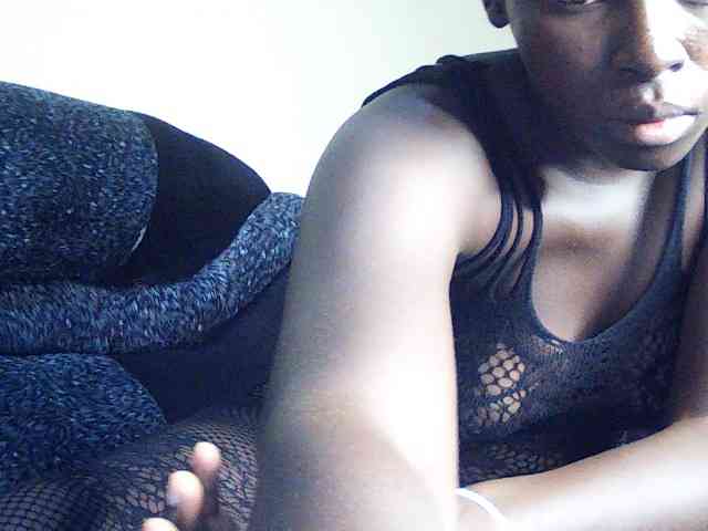 DivineAssGoddess webcam