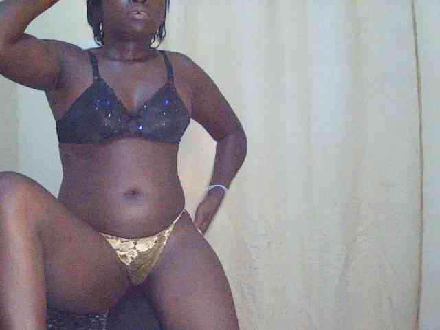 DivineAssGoddess webcam