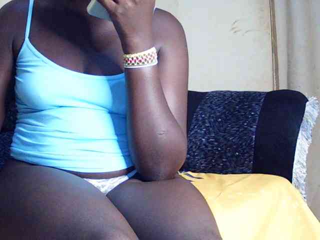 DivineAssGoddess webcam