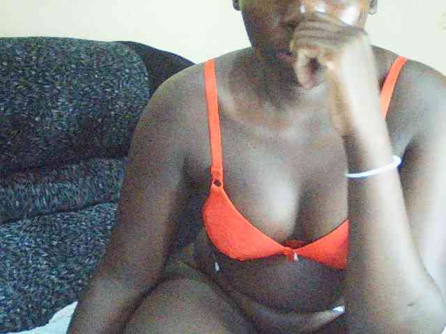 DivineAssGoddess webcam