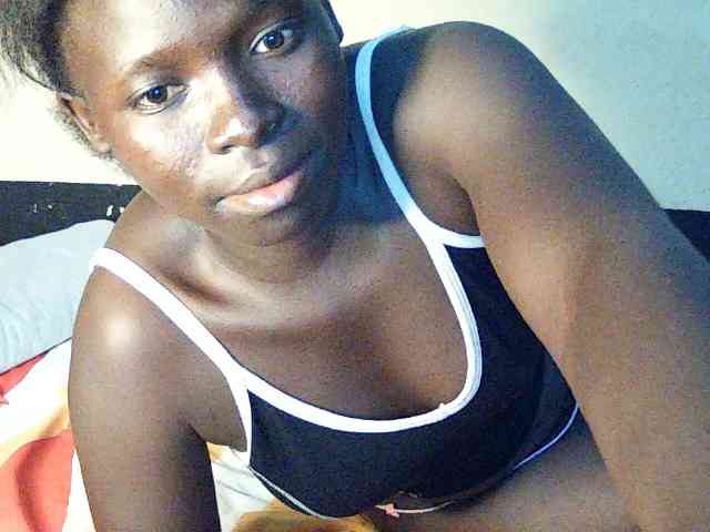 DivineAssGoddess webcam