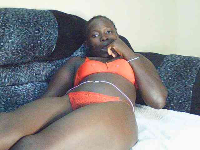 DivineAssGoddess webcam