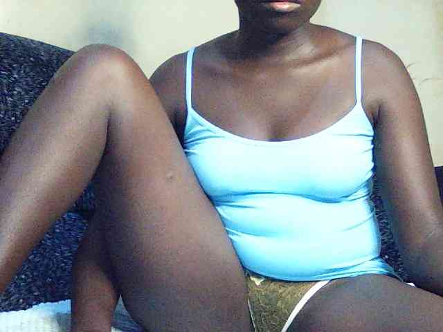 DivineAssGoddess webcam