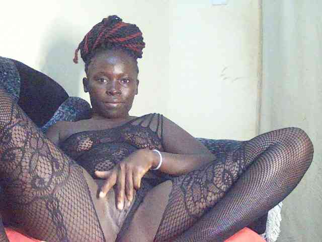 DivineAssGoddess webcam