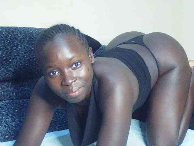 DivineAssGoddess webcam