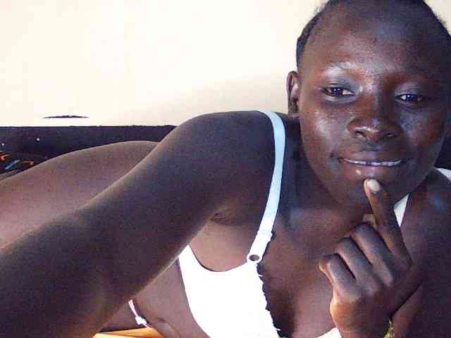 DivineAssGoddess webcam