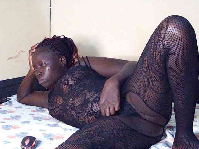 DivineAssGoddess webcam