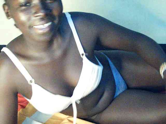 DivineAssGoddess webcam