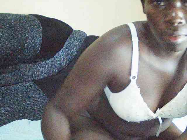 DivineAssGoddess webcam