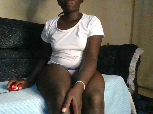 DivineAssGoddess webcam