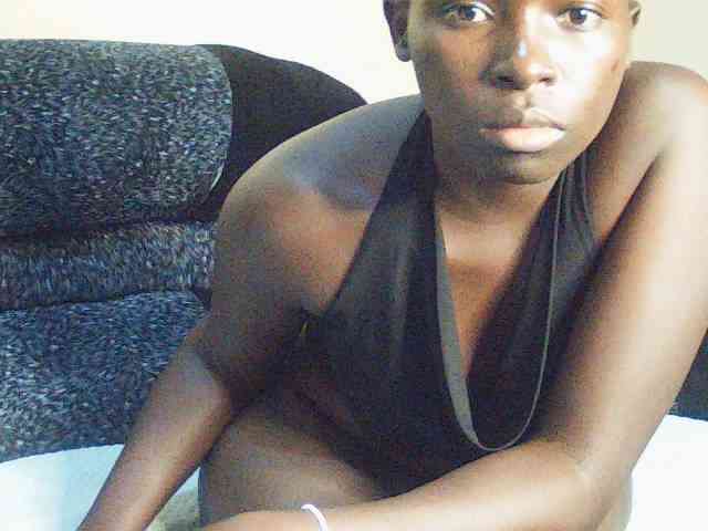 DivineAssGoddess webcam