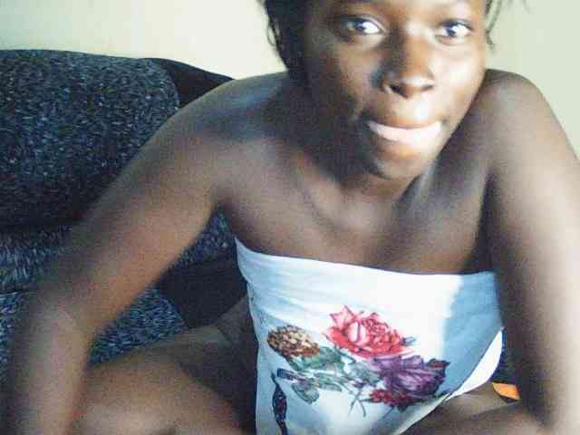 DivineAssGoddess webcam