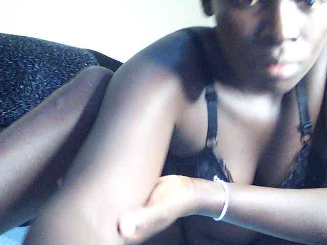 DivineAssGoddess webcam