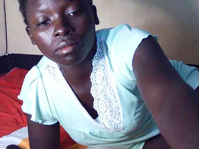 DivineAssGoddess webcam