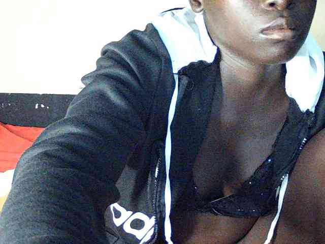 DivineAssGoddess webcam